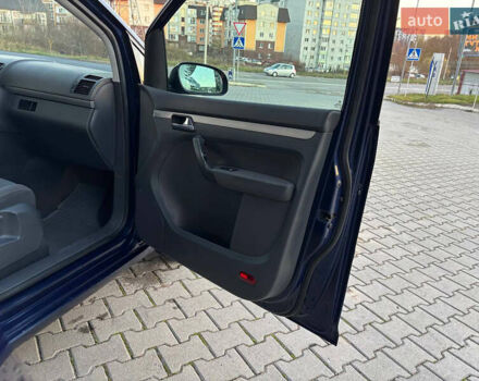 Синий Фольксваген Туран, объемом двигателя 1.6 л и пробегом 251 тыс. км за 6700 $, фото 34 на Automoto.ua