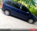Синий Фольксваген Туран, объемом двигателя 1.6 л и пробегом 220 тыс. км за 6299 $, фото 3 на Automoto.ua