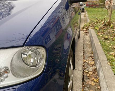 Синий Фольксваген Туран, объемом двигателя 1.6 л и пробегом 199 тыс. км за 6700 $, фото 22 на Automoto.ua