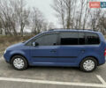 Синий Фольксваген Туран, объемом двигателя 1.9 л и пробегом 253 тыс. км за 5500 $, фото 1 на Automoto.ua