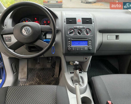 Синий Фольксваген Туран, объемом двигателя 1.6 л и пробегом 199 тыс. км за 6700 $, фото 16 на Automoto.ua