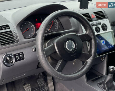 Синий Фольксваген Туран, объемом двигателя 1.6 л и пробегом 233 тыс. км за 6500 $, фото 19 на Automoto.ua