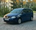 Синій Фольксваген Туран, об'ємом двигуна 2 л та пробігом 340 тис. км за 3009 $, фото 1 на Automoto.ua