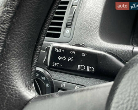 Синий Фольксваген Туран, объемом двигателя 1.6 л и пробегом 233 тыс. км за 6500 $, фото 45 на Automoto.ua