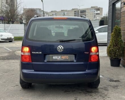 Синий Фольксваген Туран, объемом двигателя 2 л и пробегом 320 тыс. км за 6100 $, фото 6 на Automoto.ua