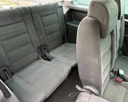 Синий Фольксваген Туран, объемом двигателя 2 л и пробегом 468 тыс. км за 3999 $, фото 22 на Automoto.ua