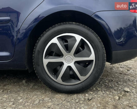 Синий Фольксваген Туран, объемом двигателя 1.6 л и пробегом 233 тыс. км за 6500 $, фото 16 на Automoto.ua