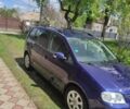 Синій Фольксваген Туран, об'ємом двигуна 1.6 л та пробігом 196 тис. км за 6600 $, фото 2 на Automoto.ua