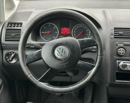 Синий Фольксваген Туран, объемом двигателя 2 л и пробегом 320 тыс. км за 6100 $, фото 17 на Automoto.ua