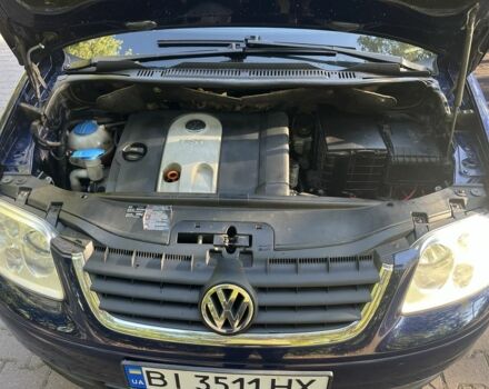 Синій Фольксваген Туран, об'ємом двигуна 1.6 л та пробігом 270 тис. км за 6000 $, фото 14 на Automoto.ua