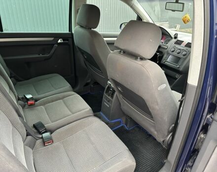 Синий Фольксваген Туран, объемом двигателя 2 л и пробегом 468 тыс. км за 3999 $, фото 18 на Automoto.ua