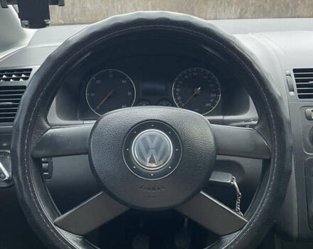 Синий Фольксваген Туран, объемом двигателя 1.9 л и пробегом 253 тыс. км за 5500 $, фото 10 на Automoto.ua