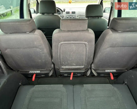 Синий Фольксваген Туран, объемом двигателя 2 л и пробегом 468 тыс. км за 3999 $, фото 17 на Automoto.ua