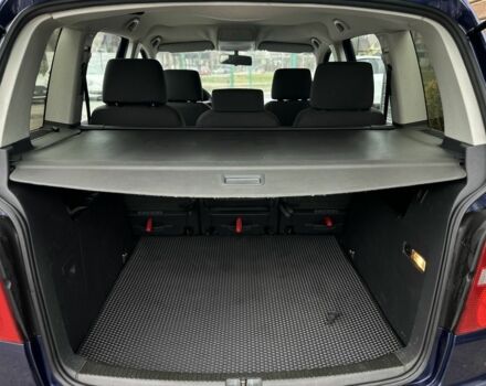 Синий Фольксваген Туран, объемом двигателя 2 л и пробегом 320 тыс. км за 6100 $, фото 8 на Automoto.ua