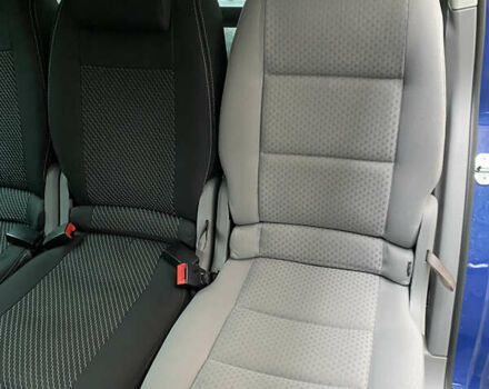 Синий Фольксваген Туран, объемом двигателя 1.6 л и пробегом 199 тыс. км за 6700 $, фото 12 на Automoto.ua