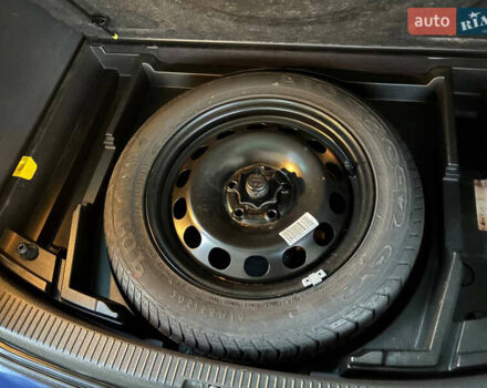 Синий Фольксваген Туран, объемом двигателя 1.6 л и пробегом 251 тыс. км за 6700 $, фото 39 на Automoto.ua