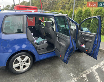 Синій Фольксваген Туран, об'ємом двигуна 1.6 л та пробігом 160 тис. км за 7300 $, фото 2 на Automoto.ua