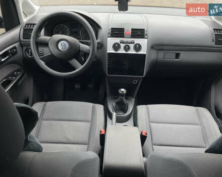 Синий Фольксваген Туран, объемом двигателя 1.6 л и пробегом 233 тыс. км за 6500 $, фото 42 на Automoto.ua