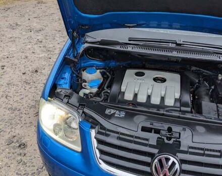 Синий Фольксваген Туран, объемом двигателя 2 л и пробегом 200 тыс. км за 6399 $, фото 10 на Automoto.ua