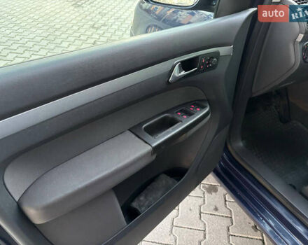 Синий Фольксваген Туран, объемом двигателя 1.6 л и пробегом 251 тыс. км за 6700 $, фото 30 на Automoto.ua