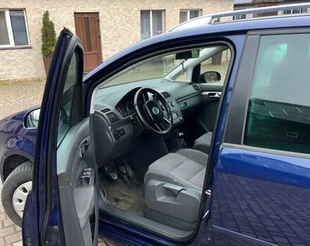 Синий Фольксваген Туран, объемом двигателя 1.6 л и пробегом 204 тыс. км за 6200 $, фото 17 на Automoto.ua