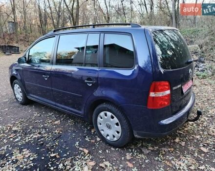 Синий Фольксваген Туран, объемом двигателя 1.6 л и пробегом 223 тыс. км за 6200 $, фото 3 на Automoto.ua