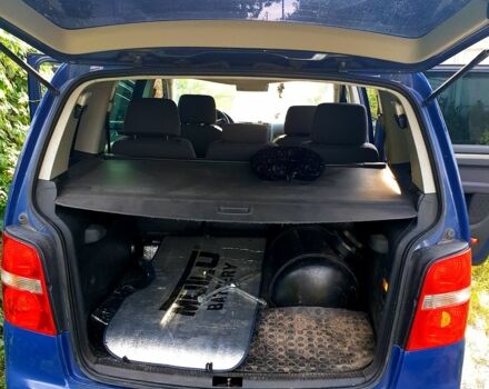 Синий Фольксваген Туран, объемом двигателя 1.6 л и пробегом 420 тыс. км за 4500 $, фото 12 на Automoto.ua