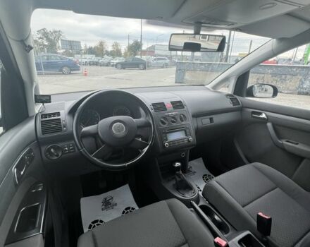 Синий Фольксваген Туран, объемом двигателя 1.6 л и пробегом 247 тыс. км за 7200 $, фото 12 на Automoto.ua