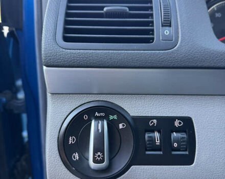 Синий Фольксваген Туран, объемом двигателя 2 л и пробегом 207 тыс. км за 6499 $, фото 25 на Automoto.ua