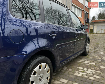 Синий Фольксваген Туран, объемом двигателя 0 л и пробегом 278 тыс. км за 6100 $, фото 4 на Automoto.ua