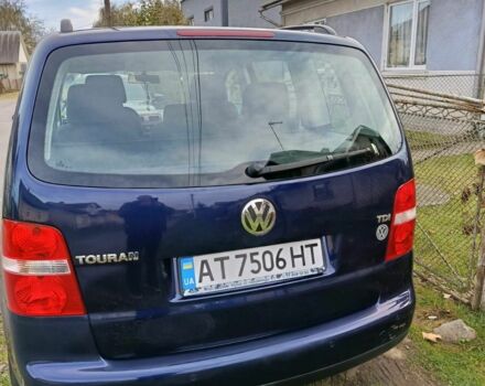 Синий Фольксваген Туран, объемом двигателя 1.9 л и пробегом 251 тыс. км за 5500 $, фото 2 на Automoto.ua