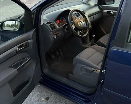 Синій Фольксваген Туран, об'ємом двигуна 1.6 л та пробігом 282 тис. км за 6500 $, фото 14 на Automoto.ua