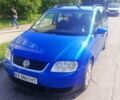 Синий Фольксваген Туран, объемом двигателя 1.6 л и пробегом 175 тыс. км за 6200 $, фото 1 на Automoto.ua