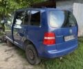 Синий Фольксваген Туран, объемом двигателя 1.6 л и пробегом 280 тыс. км за 702 $, фото 3 на Automoto.ua
