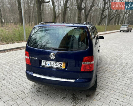 Синій Фольксваген Туран, об'ємом двигуна 1.6 л та пробігом 240 тис. км за 6700 $, фото 8 на Automoto.ua