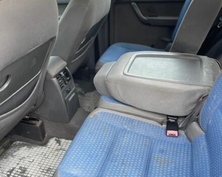 Синий Фольксваген Туран, объемом двигателя 1.9 л и пробегом 322 тыс. км за 3900 $, фото 11 на Automoto.ua