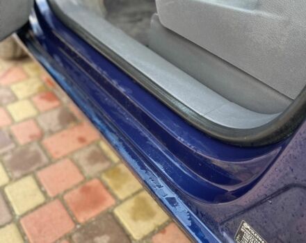 Синий Фольксваген Туран, объемом двигателя 1.9 л и пробегом 322 тыс. км за 3900 $, фото 5 на Automoto.ua