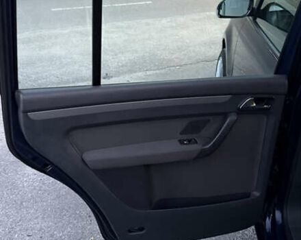 Синій Фольксваген Туран, об'ємом двигуна 1.6 л та пробігом 282 тис. км за 6500 $, фото 31 на Automoto.ua