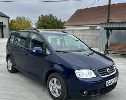 Синий Фольксваген Туран, объемом двигателя 1.6 л и пробегом 247 тыс. км за 7200 $, фото 3 на Automoto.ua