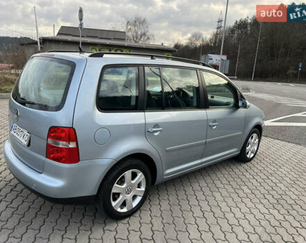 Синій Фольксваген Туран, об'ємом двигуна 1.6 л та пробігом 216 тис. км за 6200 $, фото 27 на Automoto.ua