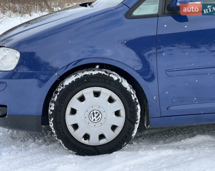 Синій Фольксваген Туран, об'ємом двигуна 1.6 л та пробігом 170 тис. км за 5800 $, фото 14 на Automoto.ua