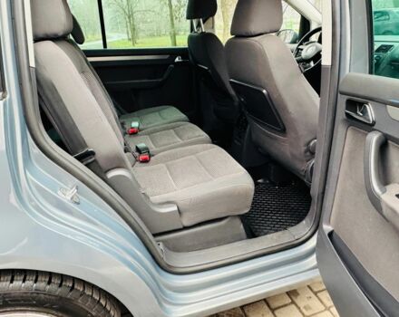 Синий Фольксваген Туран, объемом двигателя 2 л и пробегом 257 тыс. км за 3450 $, фото 18 на Automoto.ua