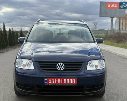 Синій Фольксваген Туран, об'ємом двигуна 1.6 л та пробігом 221 тис. км за 6200 $, фото 7 на Automoto.ua