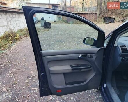 Синий Фольксваген Туран, объемом двигателя 1.6 л и пробегом 223 тыс. км за 6200 $, фото 29 на Automoto.ua