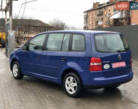 Синий Фольксваген Туран, объемом двигателя 1.6 л и пробегом 255 тыс. км за 5500 $, фото 3 на Automoto.ua