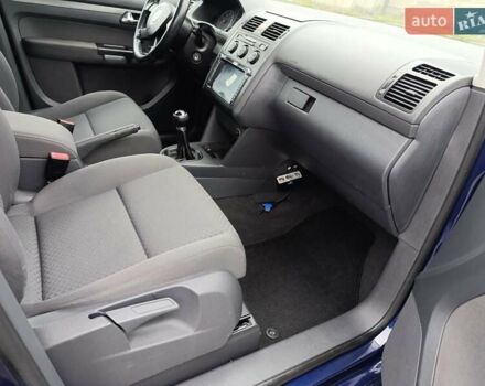 Синий Фольксваген Туран, объемом двигателя 1.6 л и пробегом 227 тыс. км за 5999 $, фото 11 на Automoto.ua