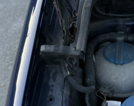 Синій Фольксваген Туран, об'ємом двигуна 1.6 л та пробігом 282 тис. км за 6500 $, фото 49 на Automoto.ua