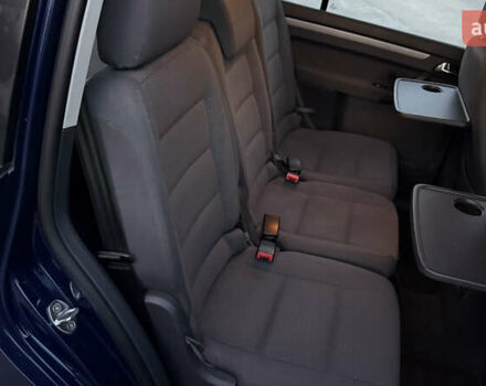 Синій Фольксваген Туран, об'ємом двигуна 1.6 л та пробігом 282 тис. км за 6500 $, фото 38 на Automoto.ua