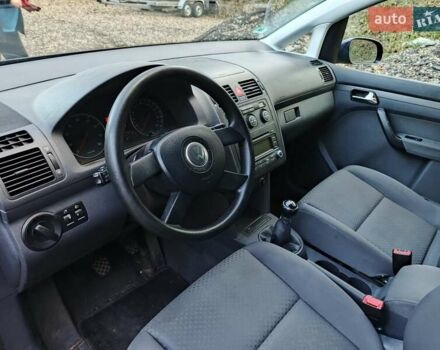 Синий Фольксваген Туран, объемом двигателя 1.6 л и пробегом 223 тыс. км за 6200 $, фото 22 на Automoto.ua