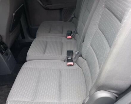 Синий Фольксваген Туран, объемом двигателя 1.6 л и пробегом 283 тыс. км за 6100 $, фото 5 на Automoto.ua